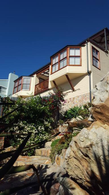 18 Steps - Seaside Cottage With Breathtaking Views Cape Town Exterior foto