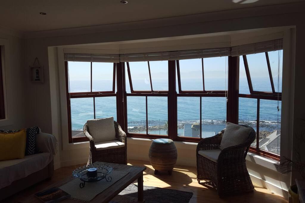 18 Steps - Seaside Cottage With Breathtaking Views Cape Town Exterior foto