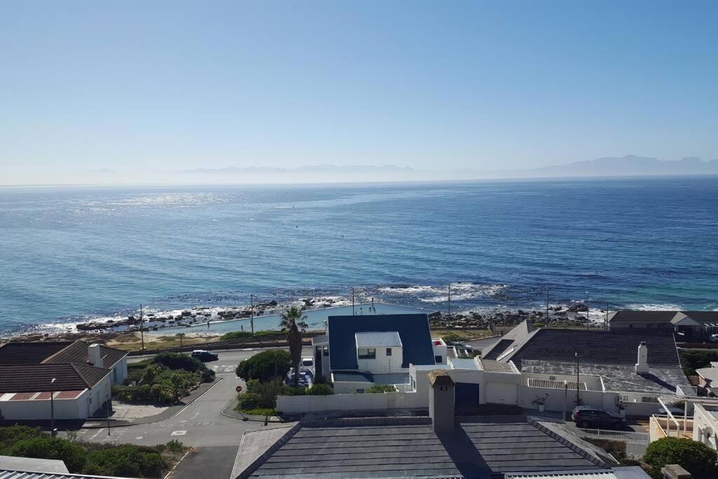 18 Steps - Seaside Cottage With Breathtaking Views Cape Town Exterior foto